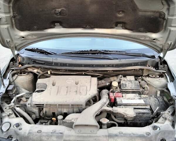 Серый Ниссан Тиида, объемом двигателя 1.6 л и пробегом 123 тыс. км за 7500 $, фото 5 на Automoto.ua