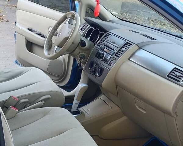 Синий Ниссан Тиида, объемом двигателя 1.6 л и пробегом 149 тыс. км за 6500 $, фото 22 на Automoto.ua