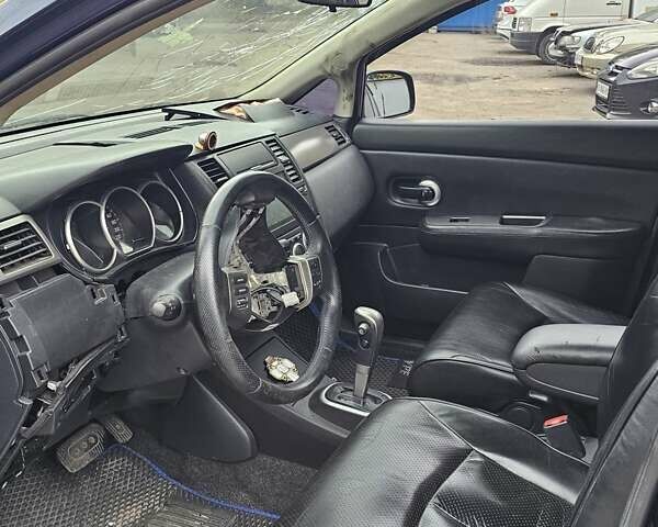 Синий Ниссан Тиида, объемом двигателя 1.6 л и пробегом 200 тыс. км за 2300 $, фото 11 на Automoto.ua