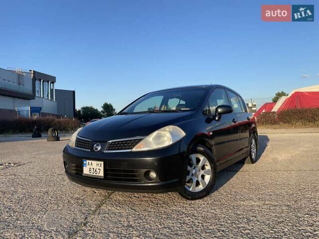 Синий Ниссан Тиида, объемом двигателя 1.6 л и пробегом 161 тыс. км за 8200 $, фото 1 на Automoto.ua