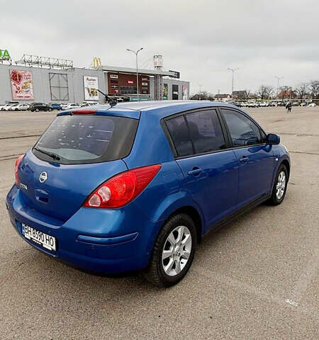 Синий Ниссан Тиида, объемом двигателя 1.6 л и пробегом 243 тыс. км за 5800 $, фото 3 на Automoto.ua