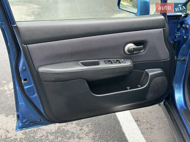 Синий Ниссан Тиида, объемом двигателя 1.6 л и пробегом 172 тыс. км за 6200 $, фото 11 на Automoto.ua