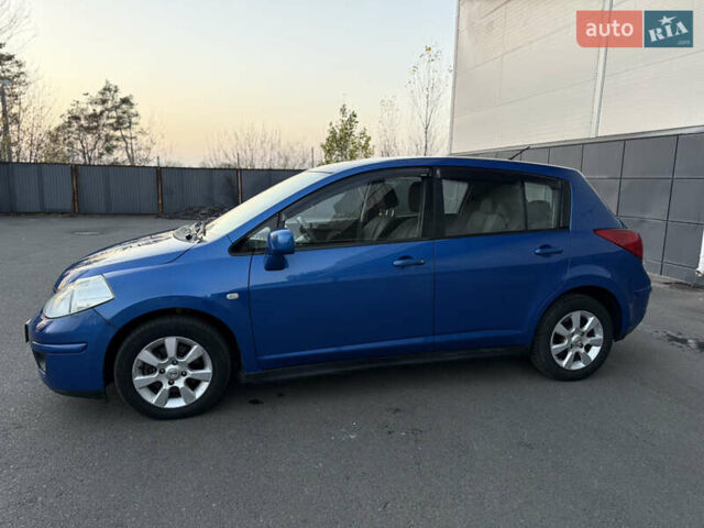 Синий Ниссан Тиида, объемом двигателя 1.6 л и пробегом 210 тыс. км за 6300 $, фото 3 на Automoto.ua