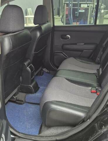 Синий Ниссан Тиида, объемом двигателя 1.6 л и пробегом 209 тыс. км за 5800 $, фото 18 на Automoto.ua