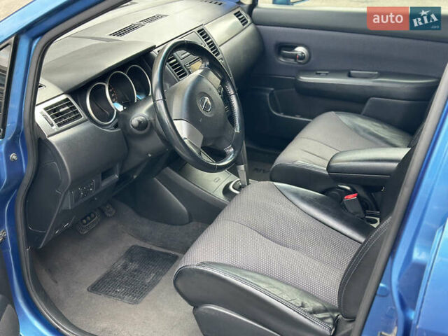 Синий Ниссан Тиида, объемом двигателя 1.6 л и пробегом 172 тыс. км за 6200 $, фото 12 на Automoto.ua