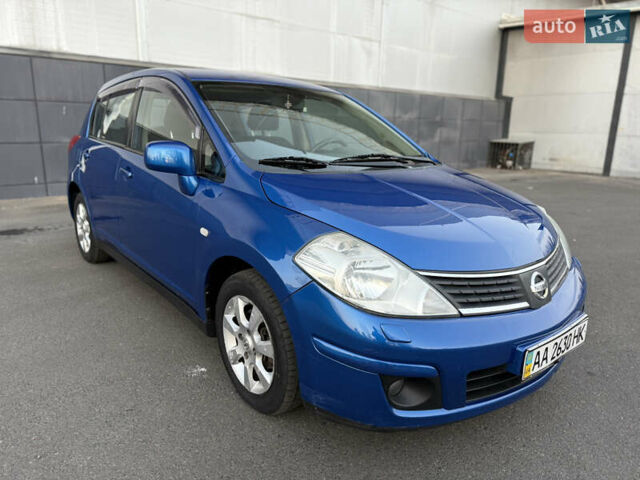 Синий Ниссан Тиида, объемом двигателя 1.6 л и пробегом 210 тыс. км за 6300 $, фото 6 на Automoto.ua