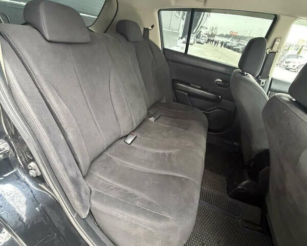 Синий Ниссан Тиида, объемом двигателя 1.6 л и пробегом 203 тыс. км за 4999 $, фото 32 на Automoto.ua