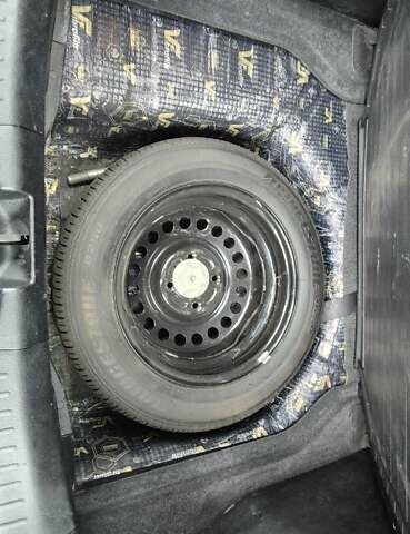 Синий Ниссан Тиида, объемом двигателя 1.6 л и пробегом 209 тыс. км за 5800 $, фото 11 на Automoto.ua