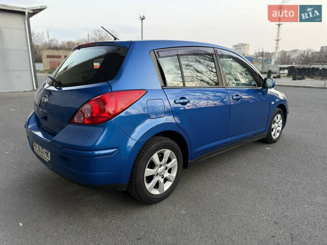 Синий Ниссан Тиида, объемом двигателя 1.6 л и пробегом 210 тыс. км за 6300 $, фото 5 на Automoto.ua