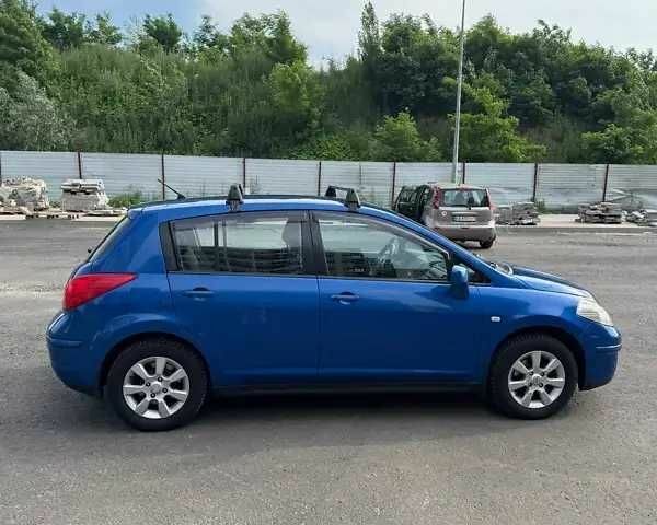 Синий Ниссан Тиида, объемом двигателя 1.6 л и пробегом 290 тыс. км за 5555 $, фото 6 на Automoto.ua