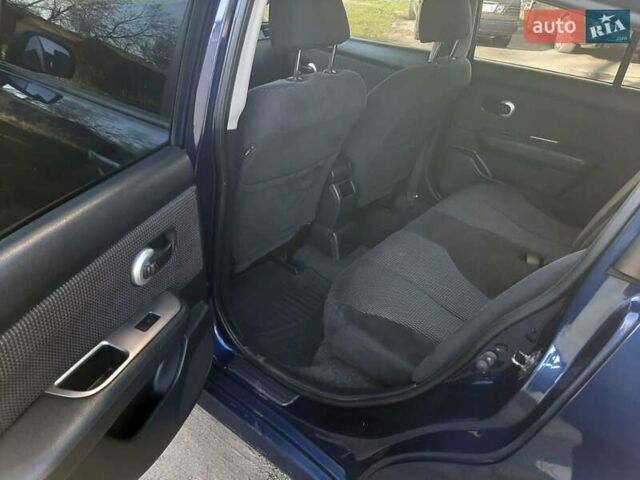 Синий Ниссан Тиида, объемом двигателя 1.6 л и пробегом 187 тыс. км за 7300 $, фото 8 на Automoto.ua