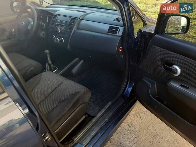 Синий Ниссан Тиида, объемом двигателя 1.6 л и пробегом 187 тыс. км за 7300 $, фото 7 на Automoto.ua