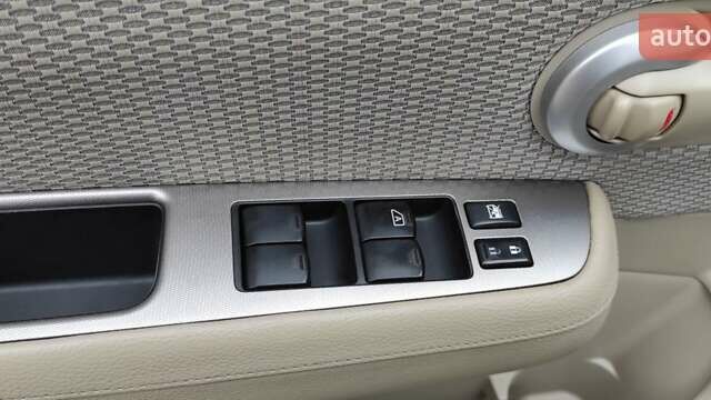 Зеленый Ниссан Тиида, объемом двигателя 1.6 л и пробегом 167 тыс. км за 7199 $, фото 9 на Automoto.ua