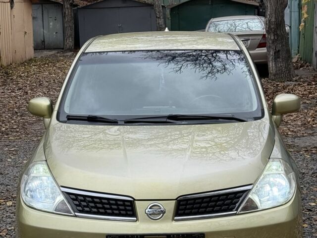 Зелений Ніссан Тііда, об'ємом двигуна 1.6 л та пробігом 174 тис. км за 7450 $, фото 4 на Automoto.ua