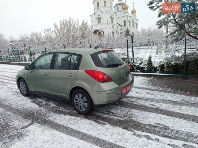 Зеленый Ниссан Тиида, объемом двигателя 1.6 л и пробегом 113 тыс. км за 7200 $, фото 26 на Automoto.ua