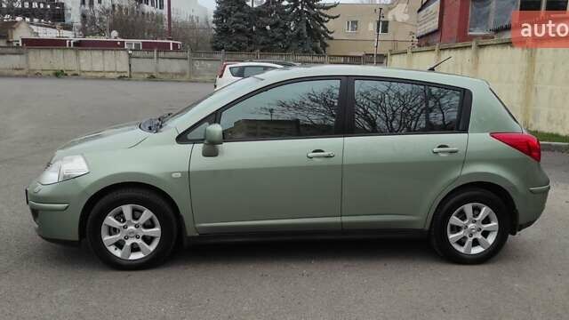 Зеленый Ниссан Тиида, объемом двигателя 1.6 л и пробегом 167 тыс. км за 7199 $, фото 1 на Automoto.ua