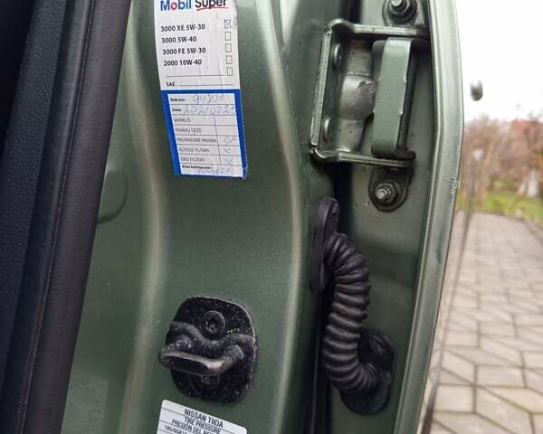 Зеленый Ниссан Тиида, объемом двигателя 1.6 л и пробегом 113 тыс. км за 7200 $, фото 8 на Automoto.ua