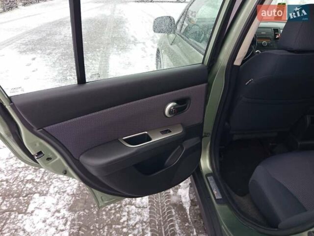 Зеленый Ниссан Тиида, объемом двигателя 1.6 л и пробегом 113 тыс. км за 7200 $, фото 20 на Automoto.ua