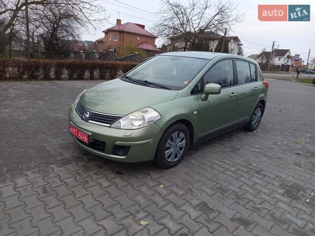 Зеленый Ниссан Тиида, объемом двигателя 1.6 л и пробегом 113 тыс. км за 7200 $, фото 2 на Automoto.ua