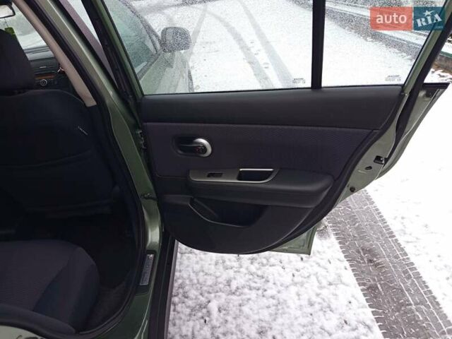 Зеленый Ниссан Тиида, объемом двигателя 1.6 л и пробегом 113 тыс. км за 7200 $, фото 22 на Automoto.ua