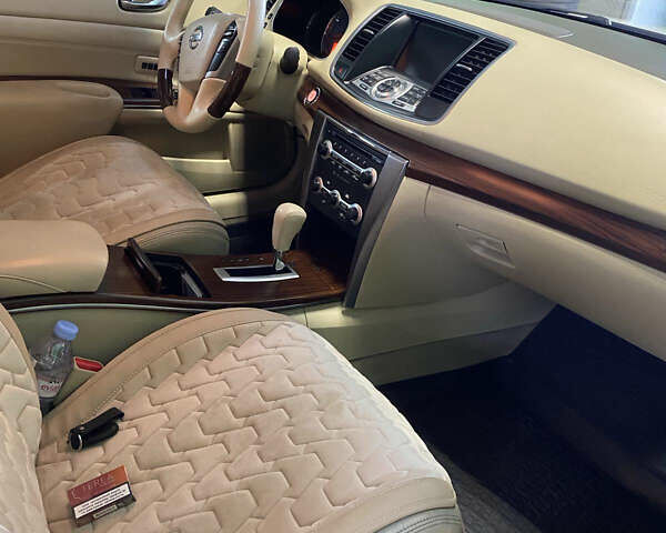 Белый Ниссан Теана, объемом двигателя 3.5 л и пробегом 263 тыс. км за 8000 $, фото 9 на Automoto.ua