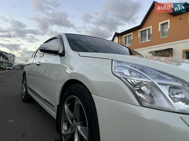 Ниссан Теана 2008 в Каменце-Подольском на Automoto.ua Белый Ниссан Теана, объемом двигателя 3.5 л и пробегом 190 тыс. км за 7999 $, фото 24 на Automoto.ua
