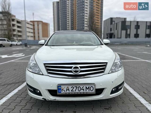 Білий Ніссан Теана, об'ємом двигуна 3.5 л та пробігом 200 тис. км за 6300 $, фото 2 на Automoto.ua