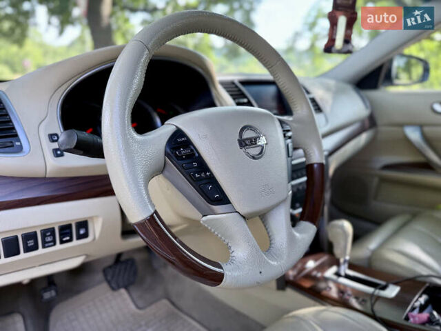 Белый Ниссан Теана, объемом двигателя 3.5 л и пробегом 225 тыс. км за 5650 $, фото 31 на Automoto.ua