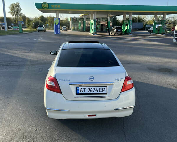 Ниссан Теана 2008 в Ивано-Франковске на Automoto.ua Белый Ниссан Теана, объемом двигателя 3.5 л и пробегом 220 тыс. км за 7300 $, фото 14 на Automoto.ua