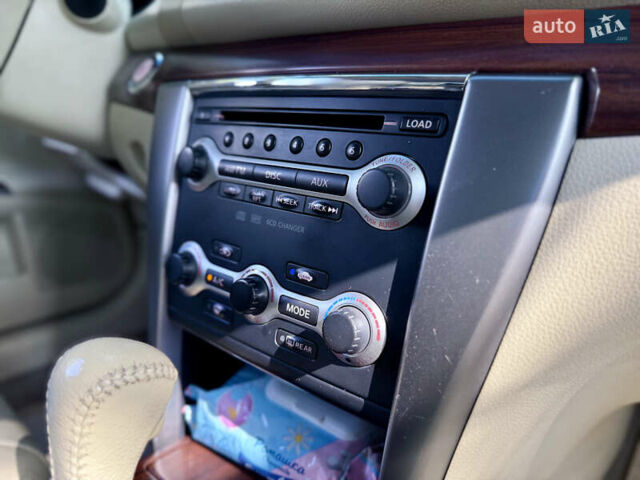 Белый Ниссан Теана, объемом двигателя 3.5 л и пробегом 225 тыс. км за 5650 $, фото 24 на Automoto.ua