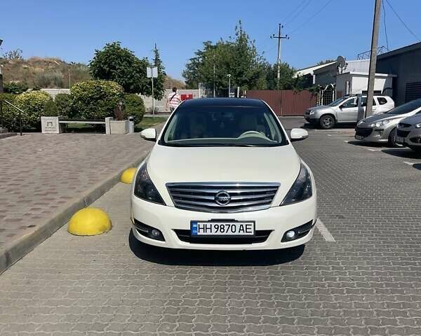Білий Ніссан Теана, об'ємом двигуна 3.5 л та пробігом 261 тис. км за 7700 $, фото 1 на Automoto.ua