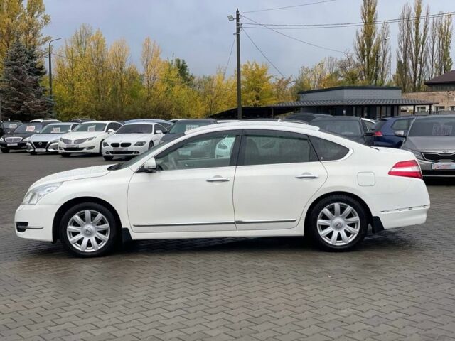 Ниссан Теана 2008 в Кривом Роге на Automoto.ua Белый Ниссан Теана, объемом двигателя 2.5 л и пробегом 236 тыс. км за 5999 $, фото 3 на Automoto.ua