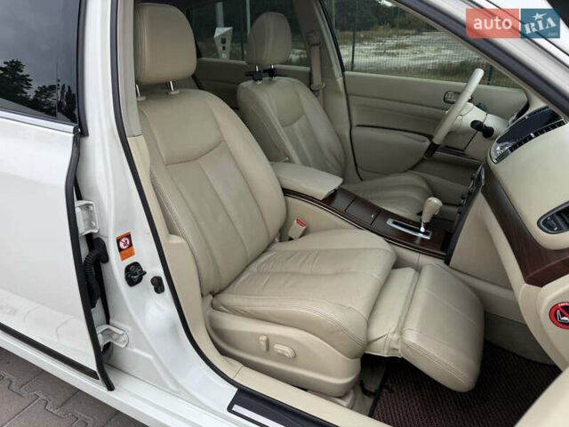 Білий Ніссан Теана, об'ємом двигуна 3.5 л та пробігом 207 тис. км за 7950 $, фото 44 на Automoto.ua