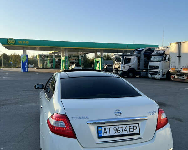 Ниссан Теана 2008 в Ивано-Франковске на Automoto.ua Белый Ниссан Теана, объемом двигателя 3.5 л и пробегом 220 тыс. км за 7300 $, фото 61 на Automoto.ua