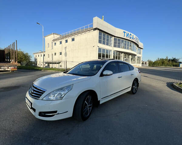 Ниссан Теана 2008 в Ивано-Франковске на Automoto.ua Белый Ниссан Теана, объемом двигателя 3.5 л и пробегом 220 тыс. км за 7300 $, фото 27 на Automoto.ua