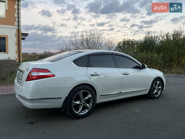 Ниссан Теана 2008 в Каменце-Подольском на Automoto.ua Белый Ниссан Теана, объемом двигателя 3.5 л и пробегом 190 тыс. км за 7999 $, фото 20 на Automoto.ua