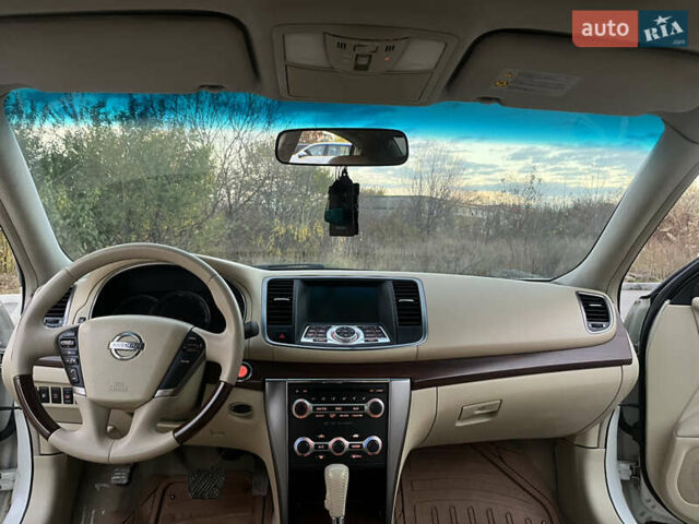Ниссан Теана 2008 в Каменце-Подольском на Automoto.ua Белый Ниссан Теана, объемом двигателя 3.5 л и пробегом 190 тыс. км за 7999 $, фото 50 на Automoto.ua