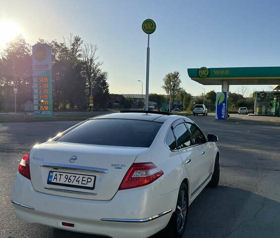 Ниссан Теана 2008 в Ивано-Франковске на Automoto.ua Белый Ниссан Теана, объемом двигателя 3.5 л и пробегом 220 тыс. км за 7300 $, фото 16 на Automoto.ua