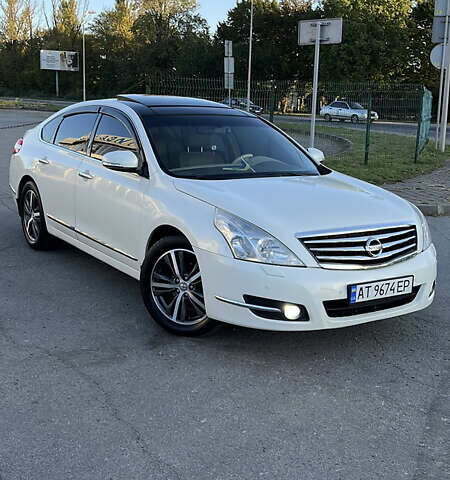 Ниссан Теана 2008 в Ивано-Франковске на Automoto.ua Белый Ниссан Теана, объемом двигателя 3.5 л и пробегом 220 тыс. км за 7300 $, фото 66 на Automoto.ua