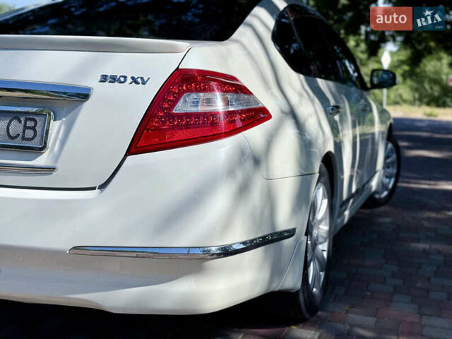 Белый Ниссан Теана, объемом двигателя 3.5 л и пробегом 225 тыс. км за 5650 $, фото 12 на Automoto.ua