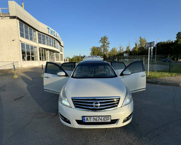 Ниссан Теана 2008 в Ивано-Франковске на Automoto.ua Белый Ниссан Теана, объемом двигателя 3.5 л и пробегом 220 тыс. км за 7300 $, фото 38 на Automoto.ua
