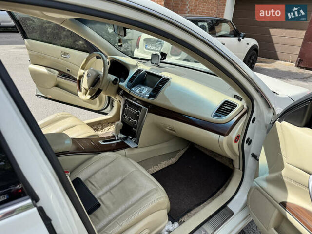 Белый Ниссан Теана, объемом двигателя 2.5 л и пробегом 108 тыс. км за 8500 $, фото 10 на Automoto.ua