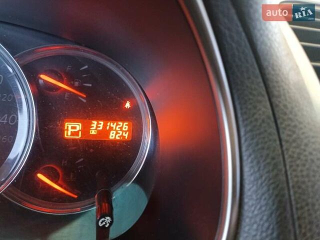 Белый Ниссан Теана, объемом двигателя 2.5 л и пробегом 331 тыс. км за 7500 $, фото 14 на Automoto.ua