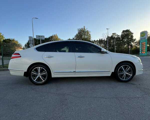 Ниссан Теана 2008 в Ивано-Франковске на Automoto.ua Белый Ниссан Теана, объемом двигателя 3.5 л и пробегом 220 тыс. км за 7300 $, фото 58 на Automoto.ua