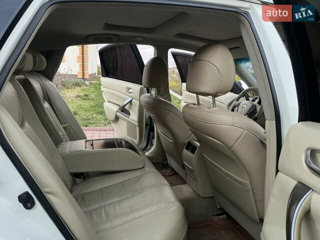 Ниссан Теана 2008 в Каменце-Подольском на Automoto.ua Белый Ниссан Теана, объемом двигателя 3.5 л и пробегом 190 тыс. км за 7999 $, фото 34 на Automoto.ua