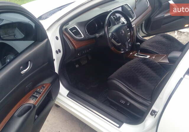 Белый Ниссан Теана, объемом двигателя 3.5 л и пробегом 112 тыс. км за 11200 $, фото 13 на Automoto.ua