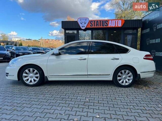 Ниссан Теана 2011 в Хмельницком на Automoto.ua Белый Ниссан Теана, объемом двигателя 2.5 л и пробегом 137 тыс. км за 9900 $, фото 3 на Automoto.ua