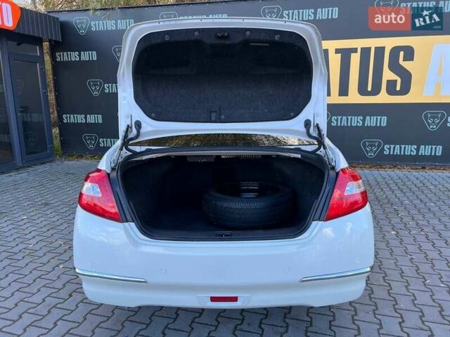 Ниссан Теана 2011 в Хмельницком на Automoto.ua Белый Ниссан Теана, объемом двигателя 2.5 л и пробегом 137 тыс. км за 9900 $, фото 7 на Automoto.ua