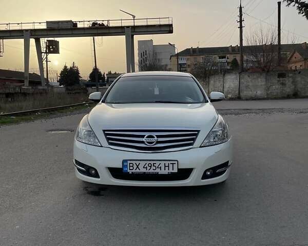 Белый Ниссан Теана, объемом двигателя 2.5 л и пробегом 150 тыс. км за 10000 $, фото 32 на Automoto.ua