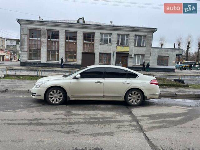 Белый Ниссан Теана, объемом двигателя 2.5 л и пробегом 150 тыс. км за 10000 $, фото 38 на Automoto.ua